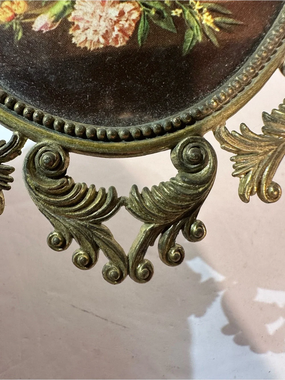Victorian Set Of 2 1900-1920 Hanging Metal Oval Framed Floral Bouquet Italy